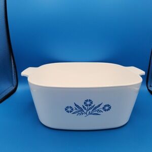 Vintage 4 qt Corningware Cornflower Dutch Oven P-84-B Casserole with Lid